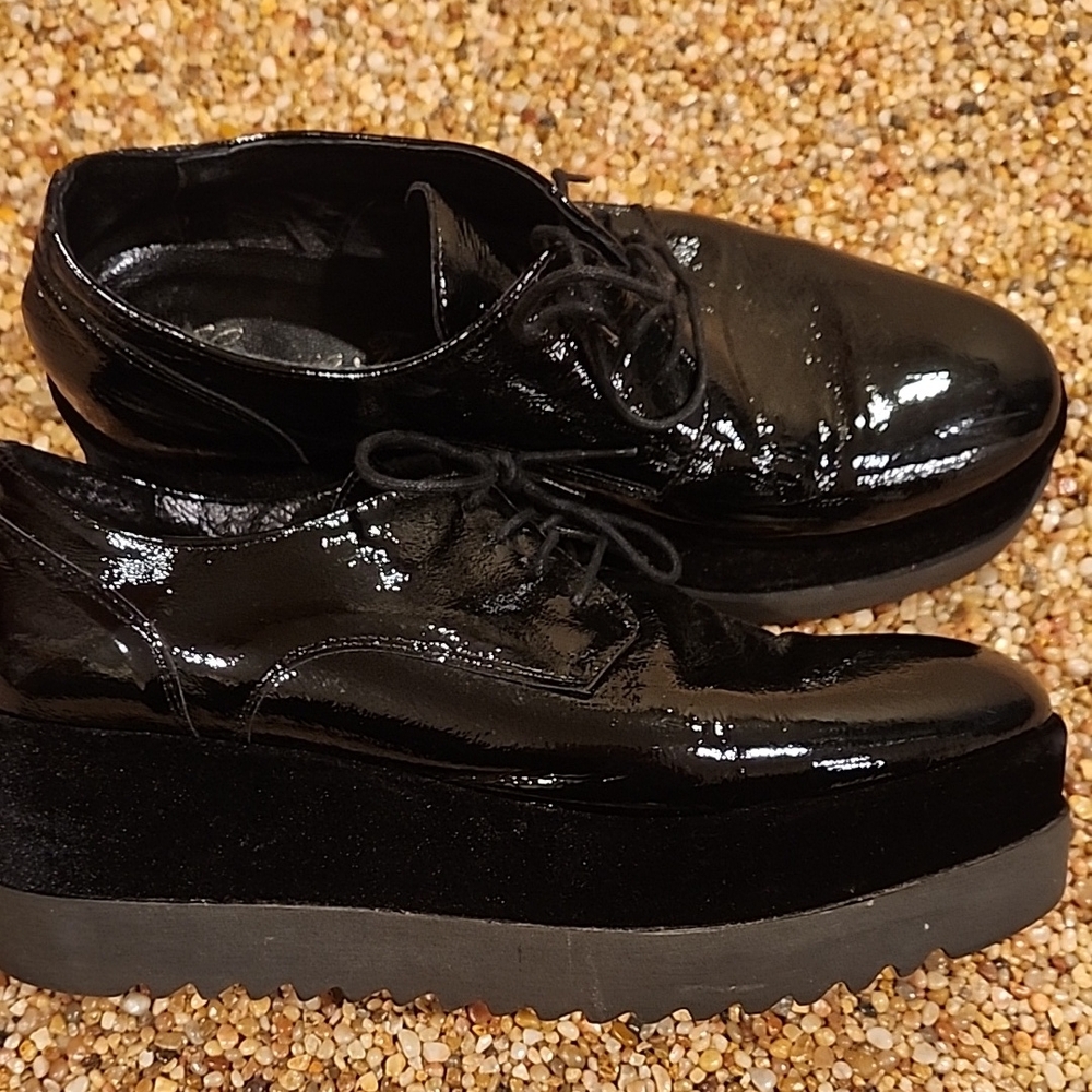 Giovanna F. Black Patent Leather Women's Platform Shoes